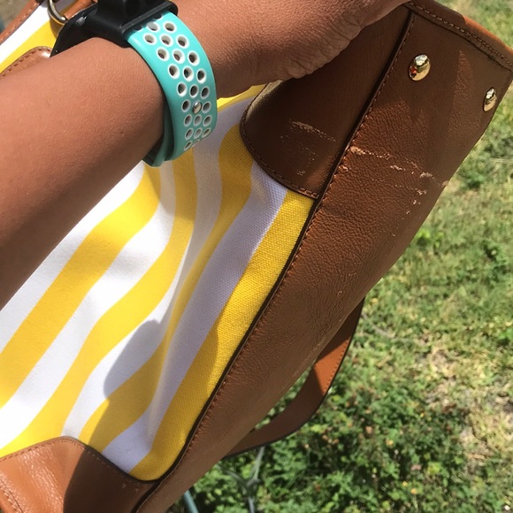 Michael Kors purse - Picture 4 of 4